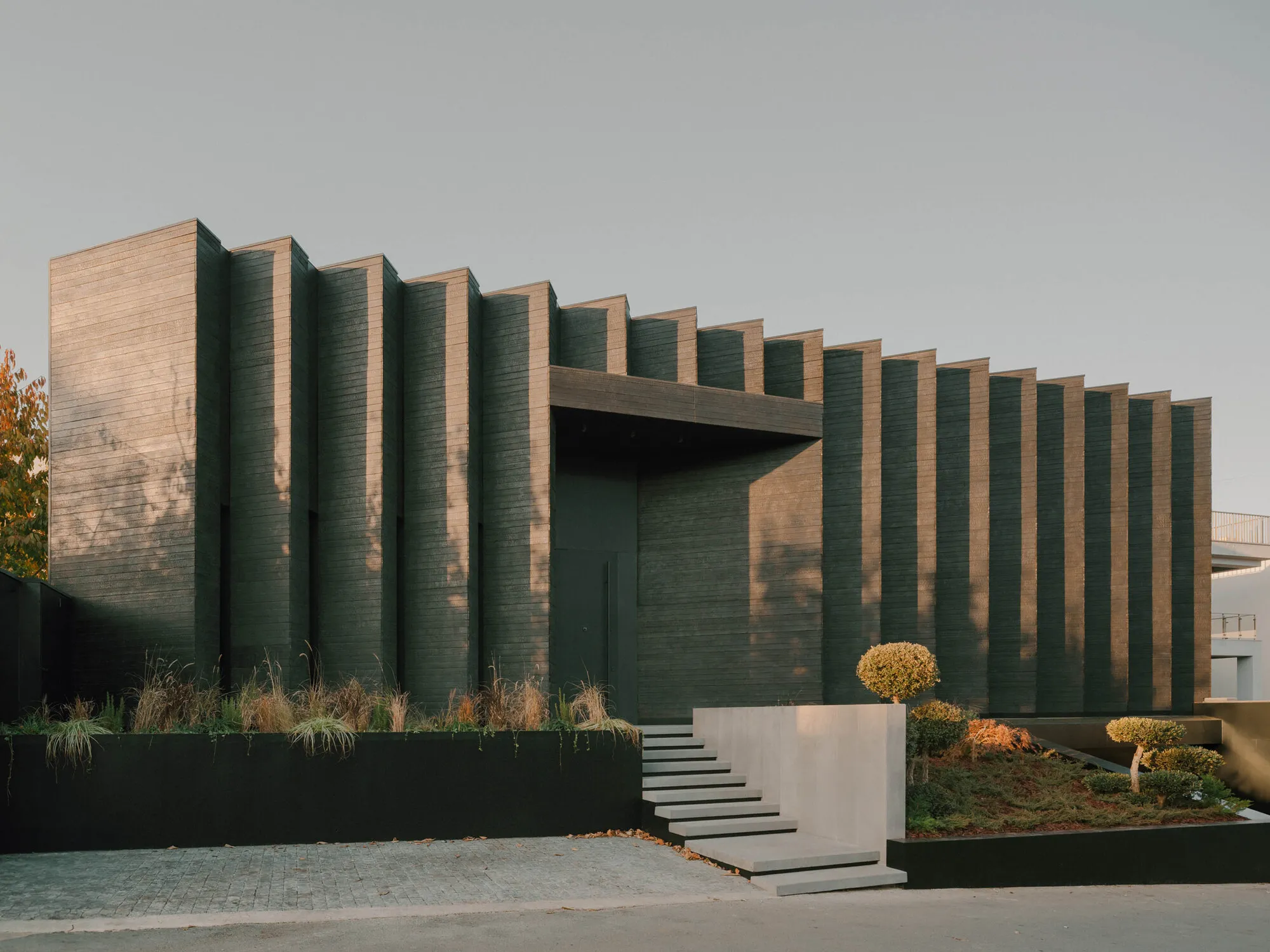 Inverted House Turns Tbilisi's Fence Culture Inside Out