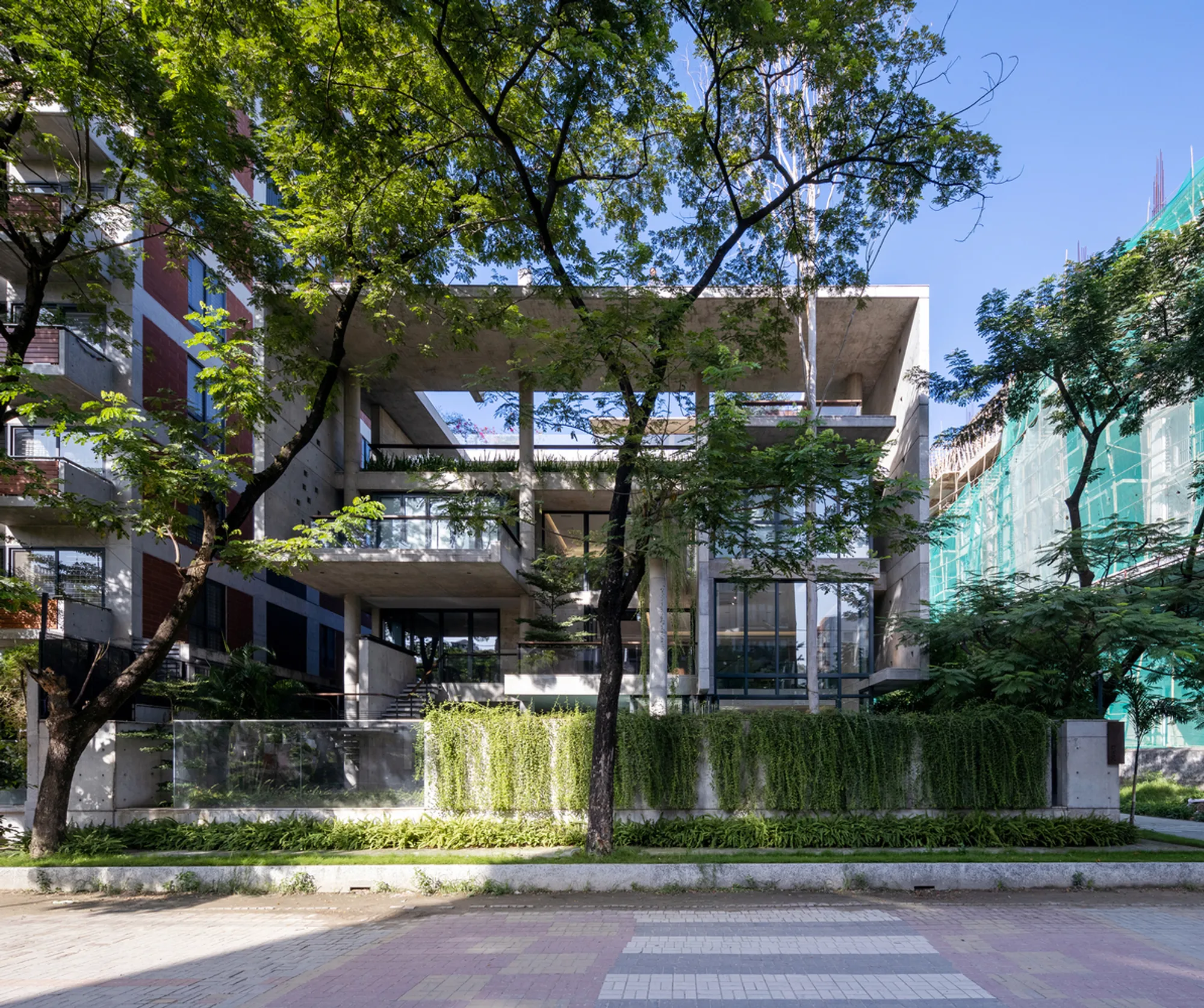 Kakoli Manor Residence: F2A+Partners