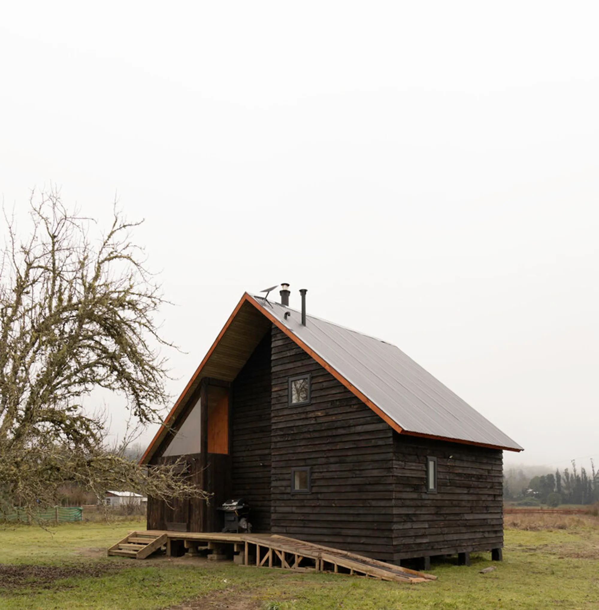 La Regalona House by Azimut 180°, Valdivia, Chile
