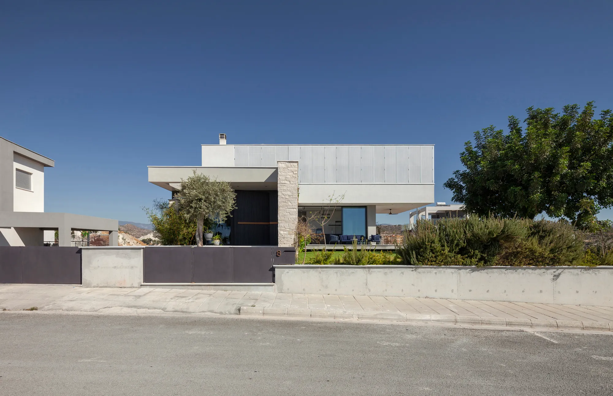 MV024 Residence by CV ARCHITECTS + ASSOCIATES: Bioclimatic Living in Cyprus