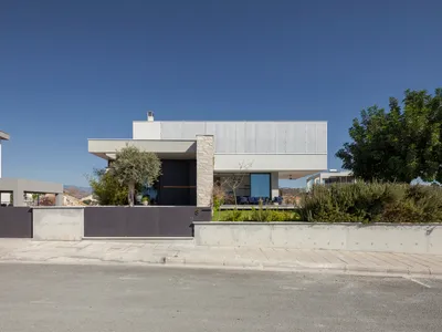 MV024 Residence by CV ARCHITECTS + ASSOCIATES: Bioclimatic Living in Cyprus