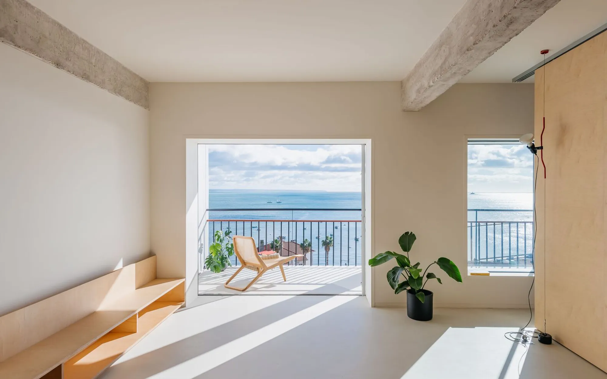 Paço d’Arcos Apartment by Site Specific Arquitectura: Coastal Living Reimagined