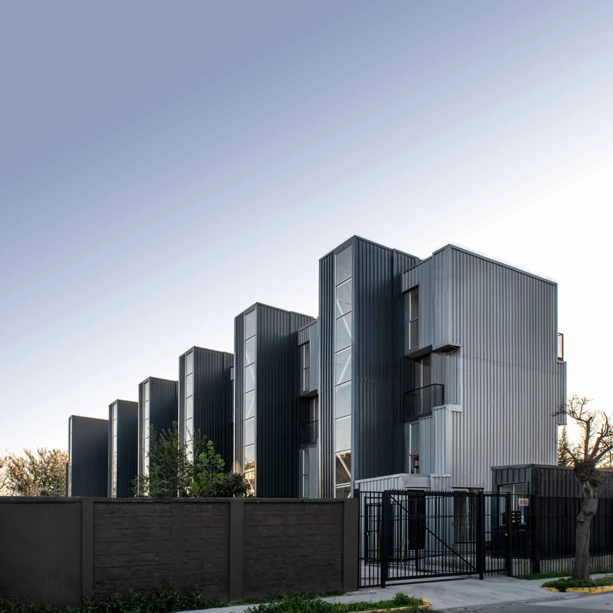 Container Building by Hsu-Rudolphy Architects: Innovative Modular Student Housing in Santiago, Chile