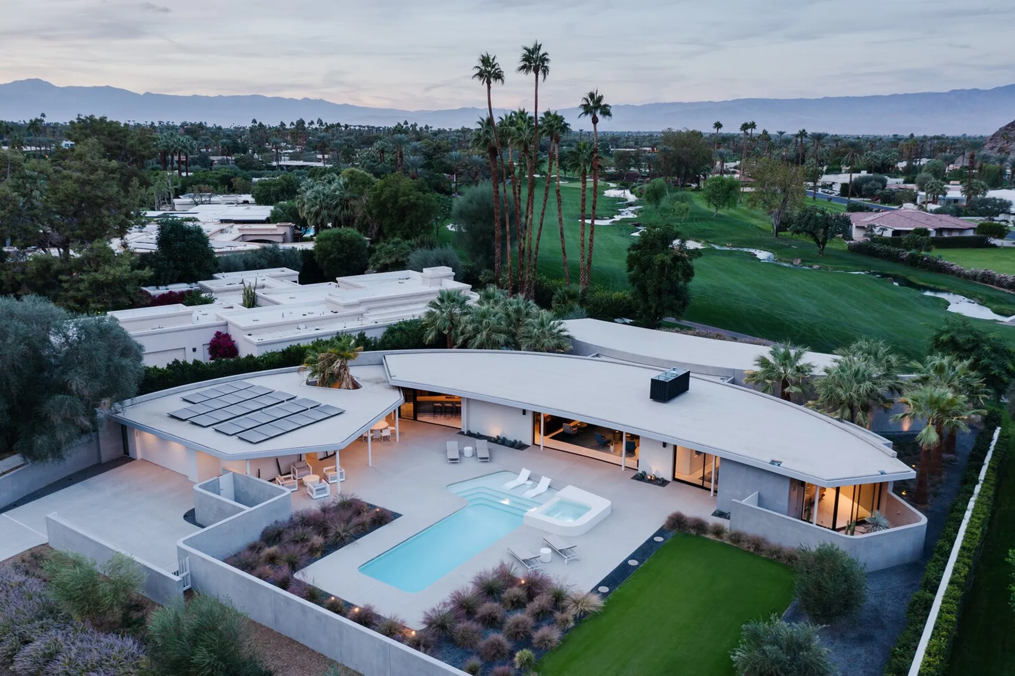 Eldorado Tres House: A Contemporary Desert Home Redefining Indoor-Outdoor Living in Indian Wells