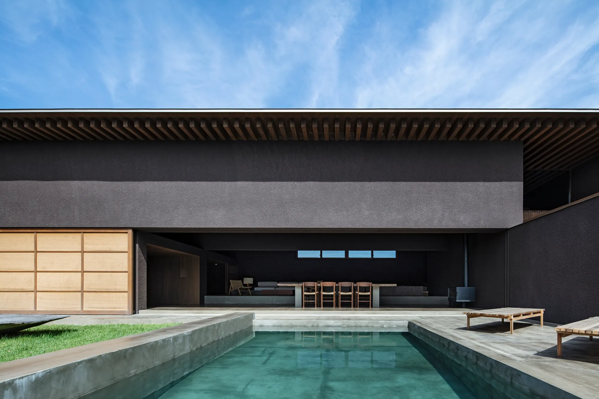 Daichi Isumi House by Suppose Design Office: A Nature-Integrated Villa Redefining Minimal Living in Japan