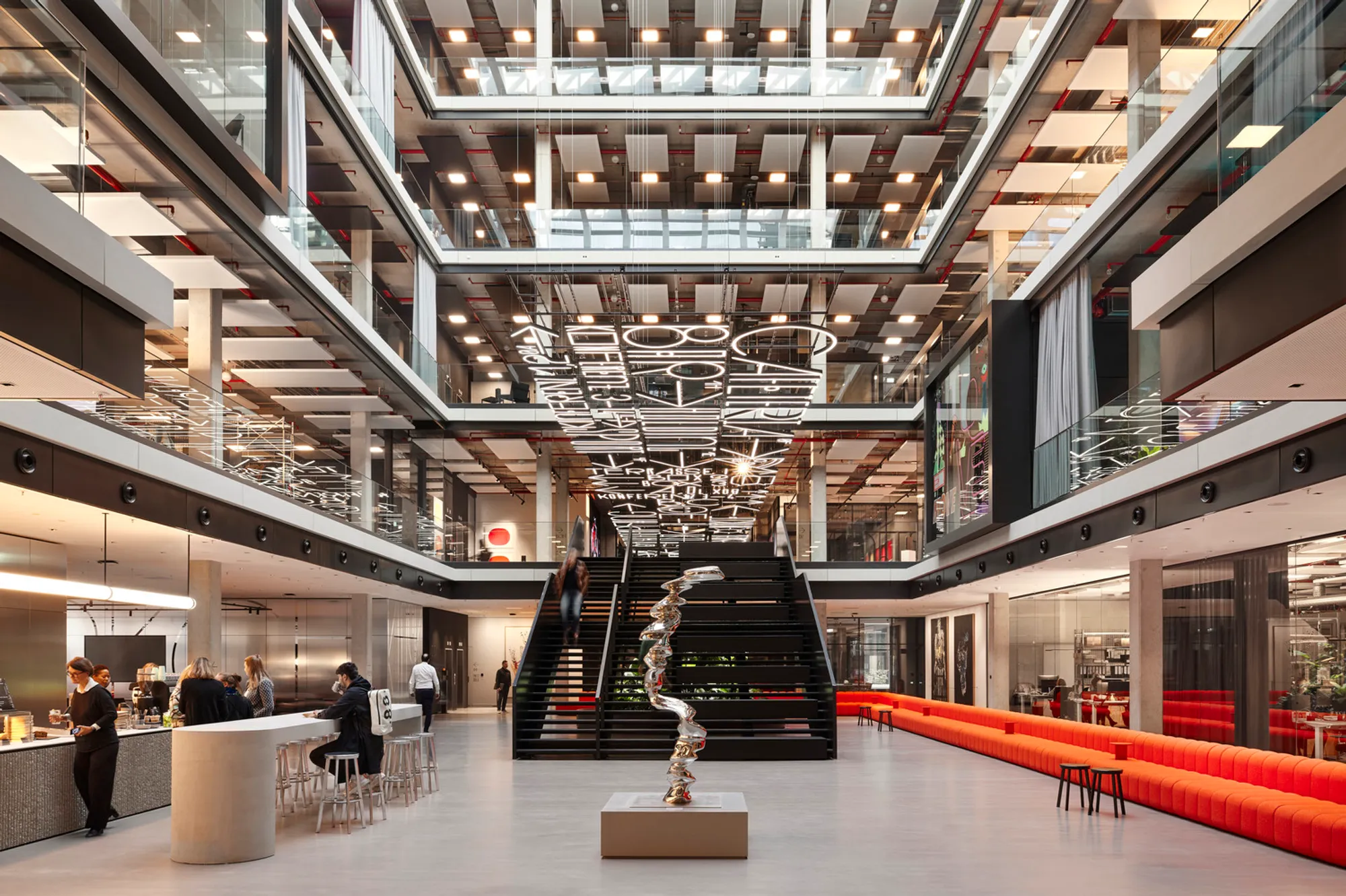 House of Communication by HENN: A Landmark of Office Urbanism in Munich