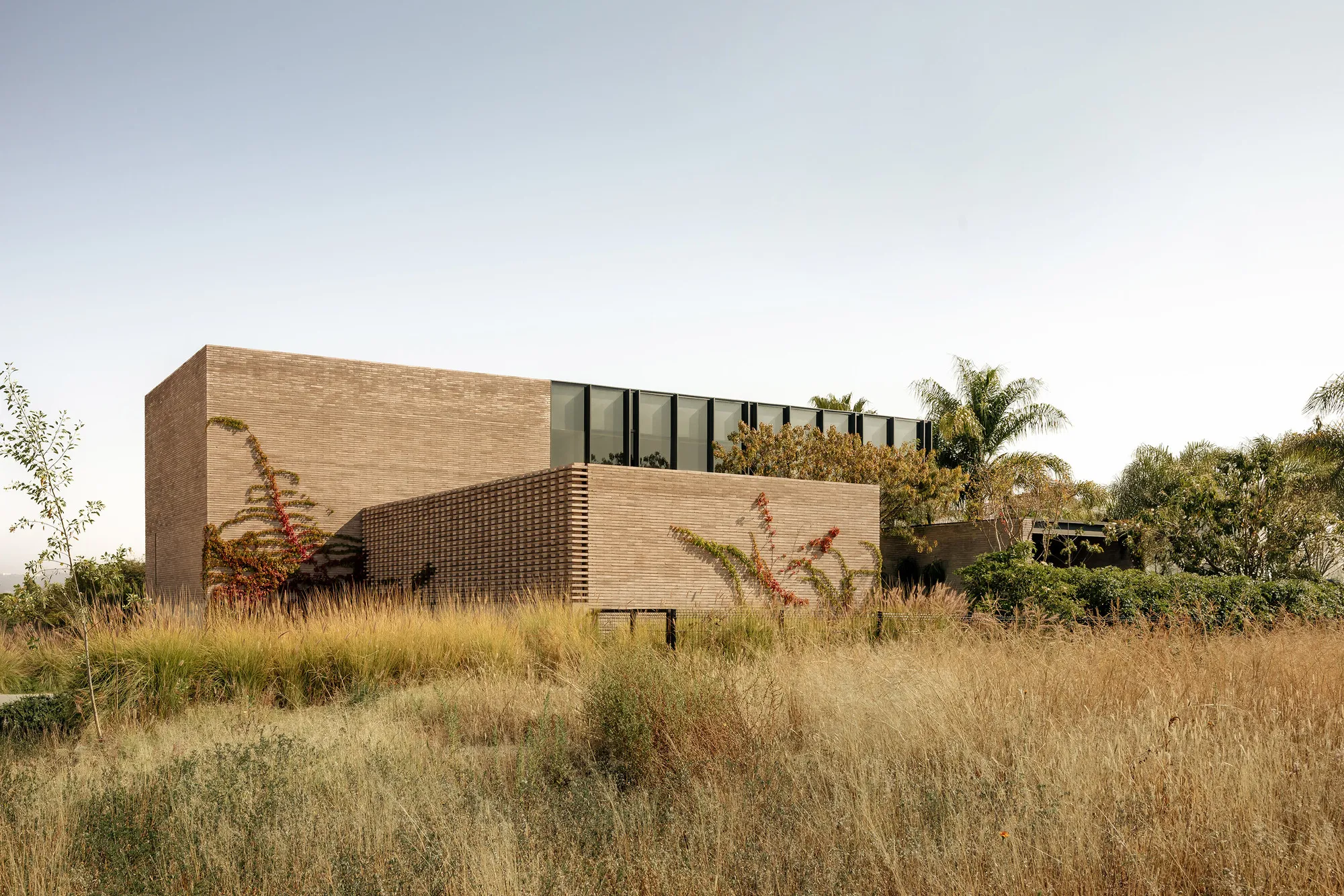 LABarq Builds an Entire House in Querétaro from a Single Custom Concrete Block