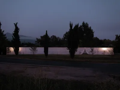 Grazzini Tonazzini and Giorgia Colombo Wrap a Forgotten Tuscan Ruin in Agricultural Fabric