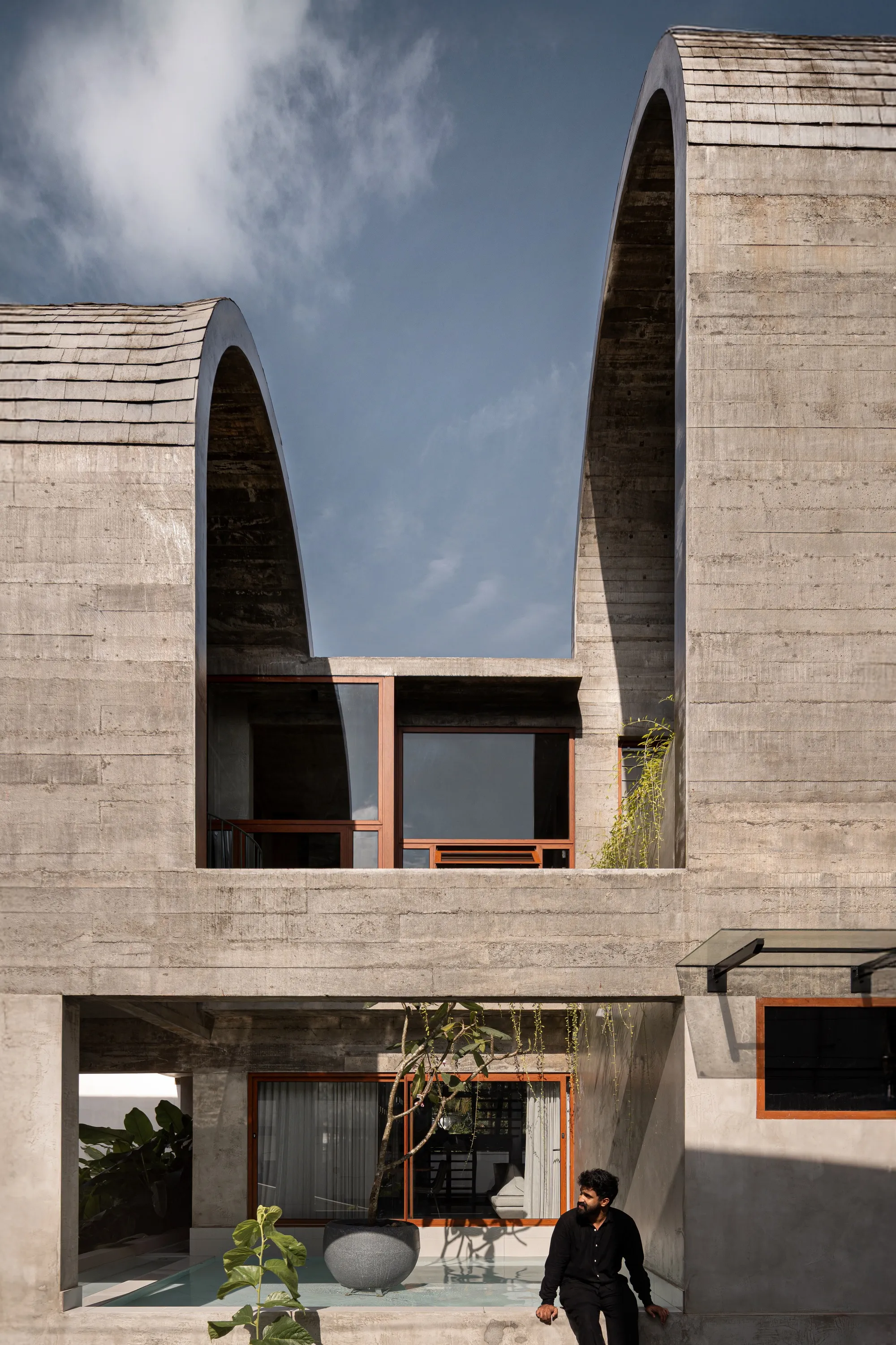 Encasa Archstudio Shapes a Kerala Home Around Barrel Vaults and a Central Courtyard Pool