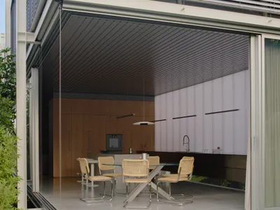 Nick Kent Design Builds a Lightweight Steel House as a Kit of Parts in Bondi