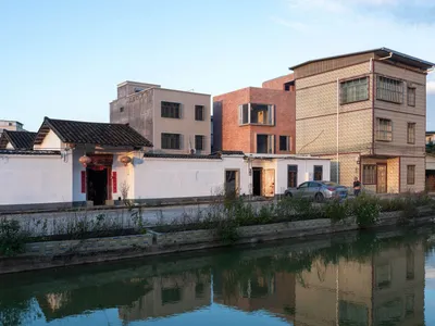 WUWU Atelier and ADINJU Rebuild an Ancestral Home in Guangdong with Quiet Brick Precision