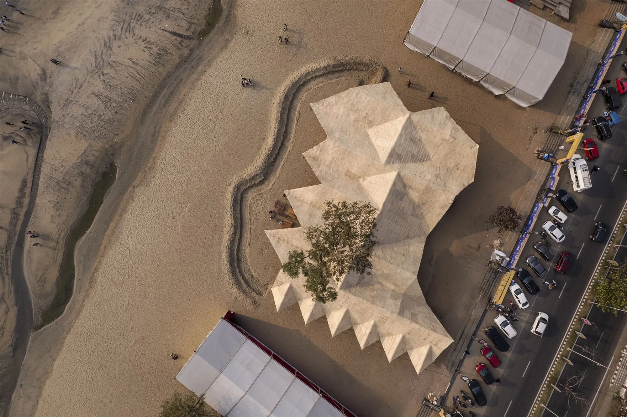 The Purple Ink Studio Builds a 17-Day Beach Pavilion from Bamboo and Grass for the Kerala Literature Festival