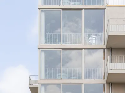 ABC Studio Wraps 20 Senior Housing Units in Glazed Balconies on Nancy's Haut-du-Lièvre Plateau