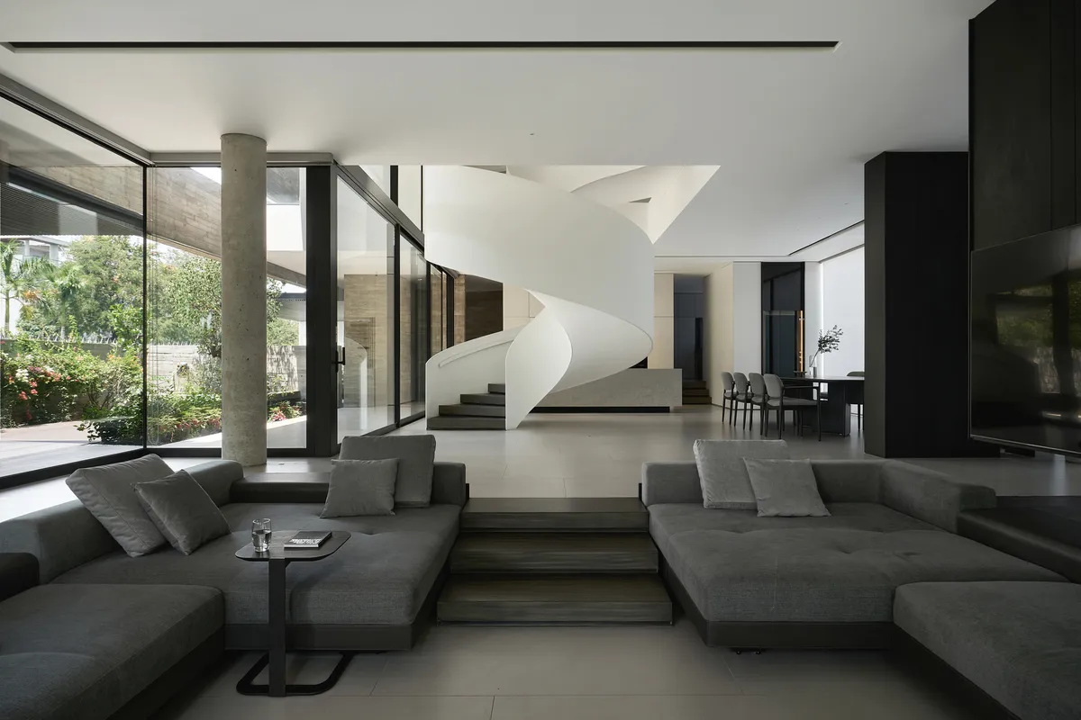 MAS Architecture Workshop Stacks Concrete Volumes into a Layered Family Villa in Ho Chi Minh City