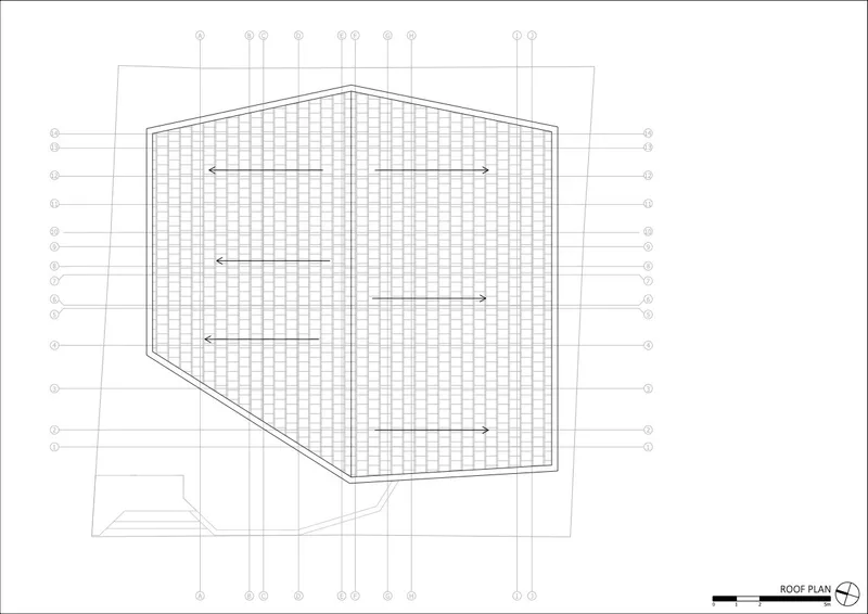 Roof plan showing hexagonal outline with tiled surface and directional arrows