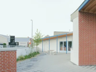 fijn atelier and Studio Kloek Fold Two Triangles into a Youth Center for a Belgian Village