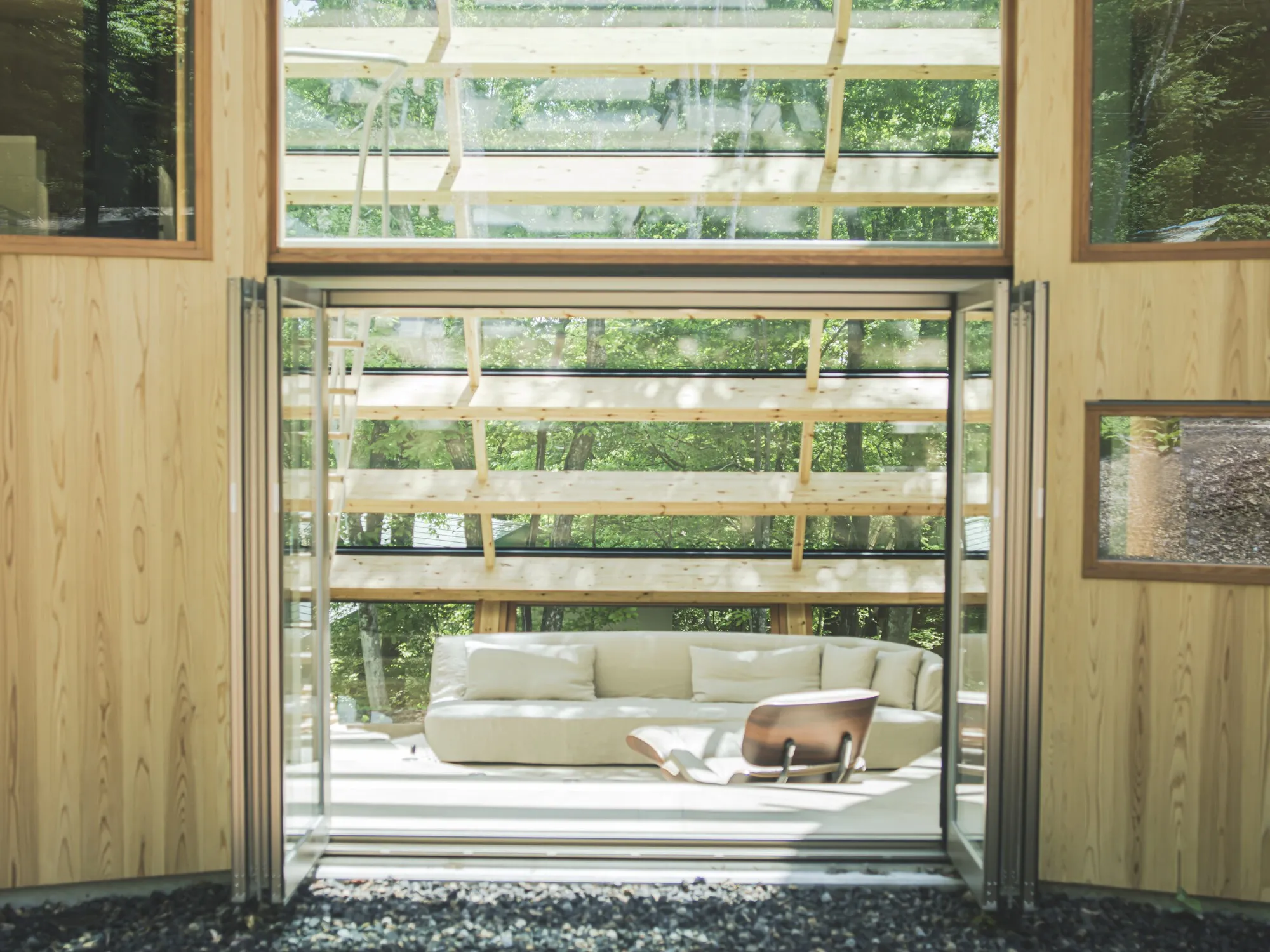 Rei Mitsui Architects Sinks a Weekend Home into the Forest Floor in Karuizawa