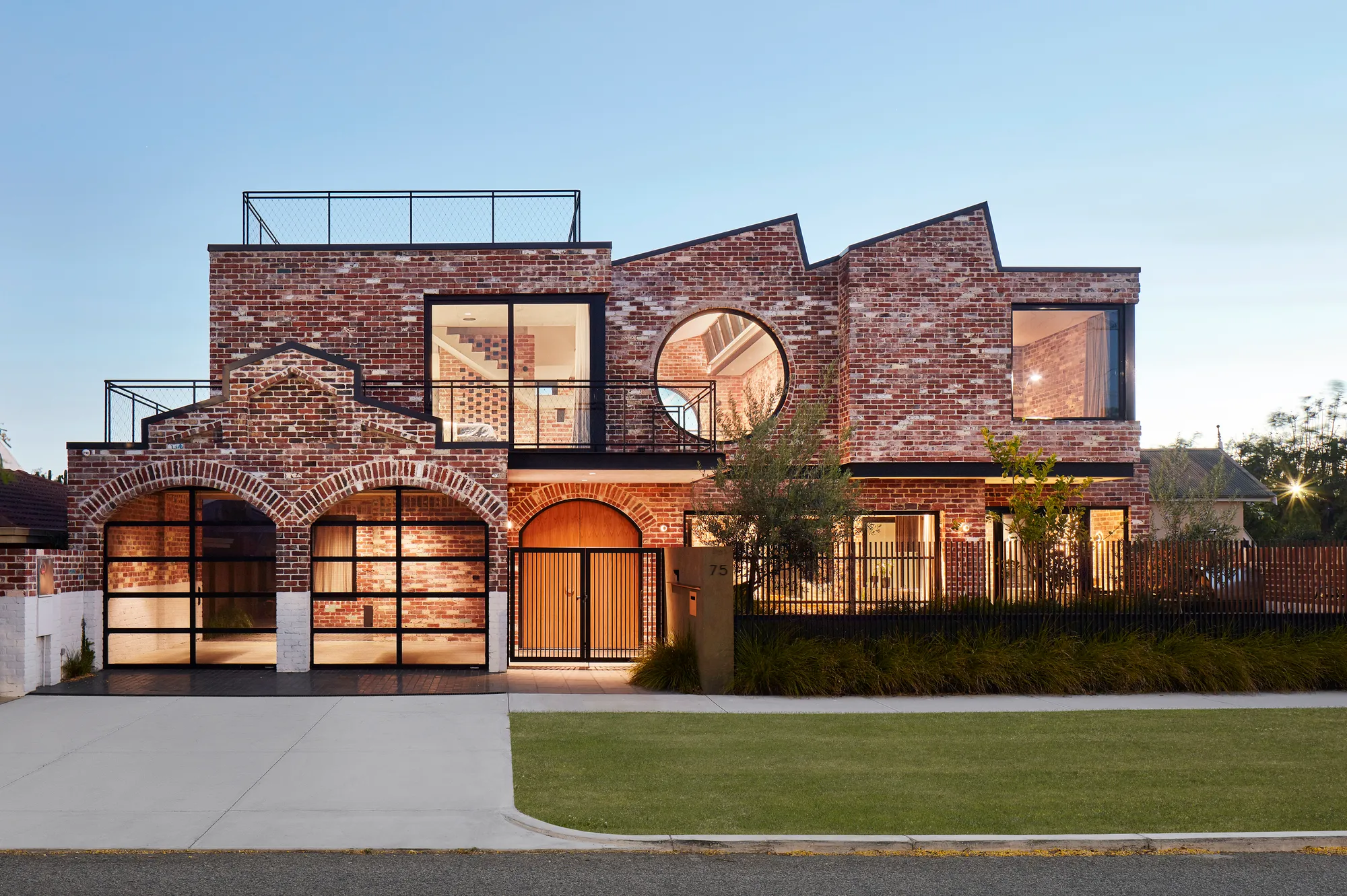 State of Kin Builds a House from Its Neighbors' Demolished Bricks in Mount Lawley