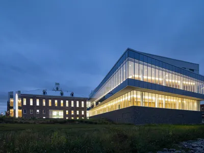 Groupe A Anchors a Glass and Timber Courthouse on the Waterfront of Lac-Saint-Jean