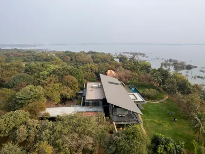 SPASM Design Architects Weave a Steel-and-Earth Lakehouse into 50 Acres of Hyderabad Forest