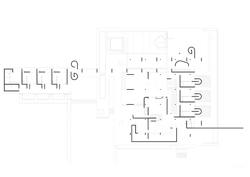 Floor plan drawing showing a wing with repeating units and central open space