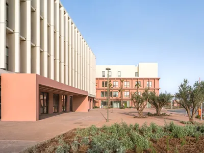 Michel Rémon, Associés, and ARCHIMATH Reinvent the Courtyard Hospital in Morocco's Desert