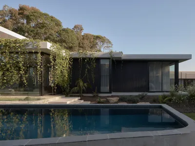 Hive Architecture Wraps a Courtyard House in Charred Timber on the Sunshine Coast