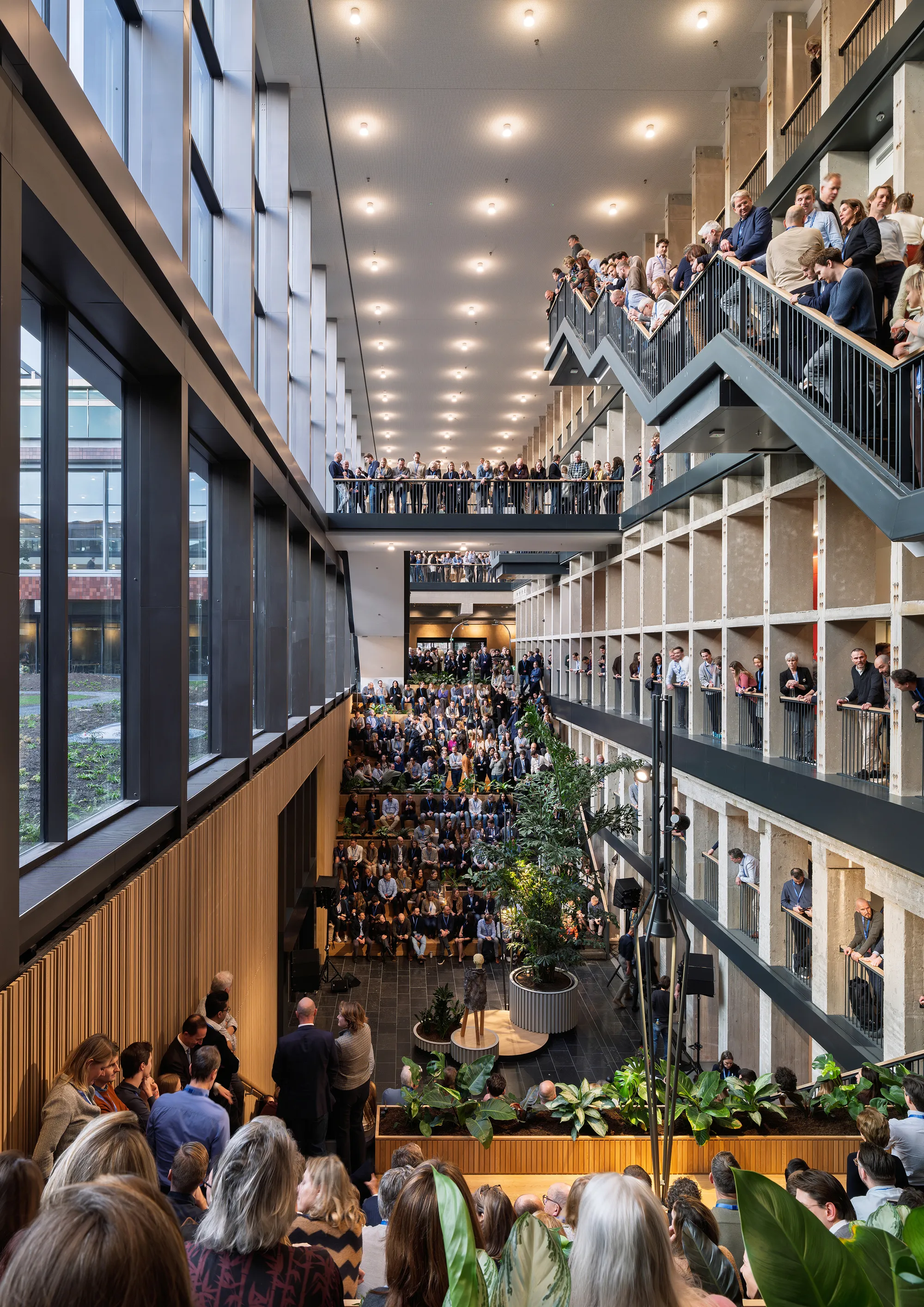 Mecanoo Cracks Open the Dutch Central Bank and Gives Amsterdam a New Public Heart