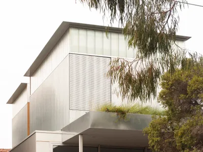 Office MI-JI Lifts Bedrooms and a Garden Above a Saint Kilda East Bungalow