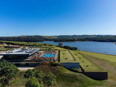 Studio DWG and Ponto de Apoio Bury a 15,000-Square-Meter Resort Expansion into a Brazilian Hillside