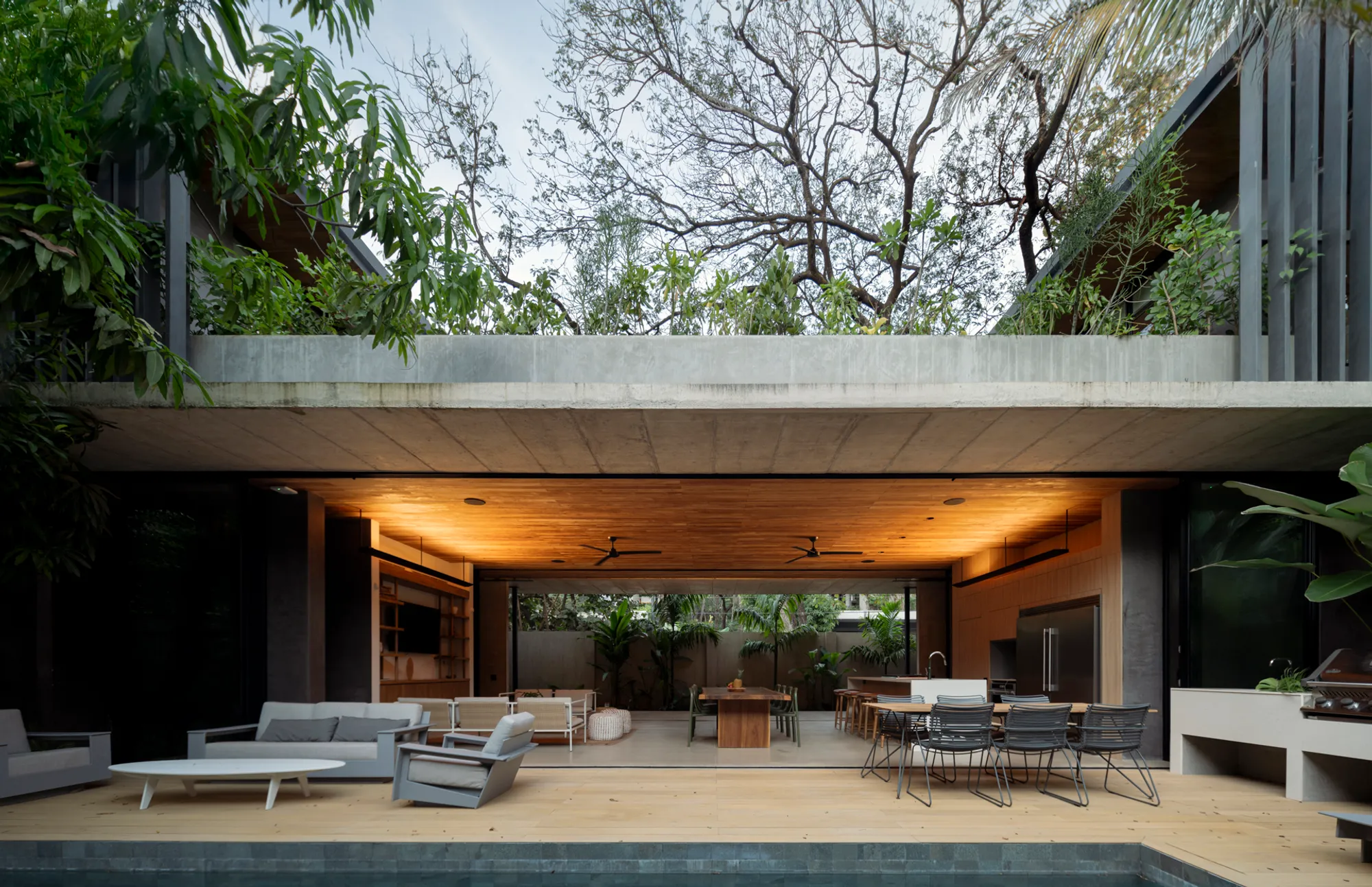 Carazo Arquitectura Folds a Costa Rican House into the Jungle Canopy at Nosara