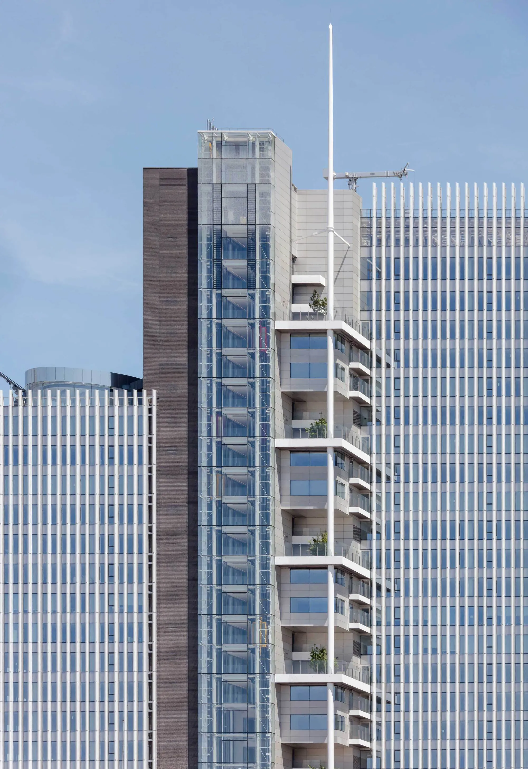 Cro&Co Architecture Builds a 150-Meter Tower on Top of a Seven-Lane Highway in La Défense
