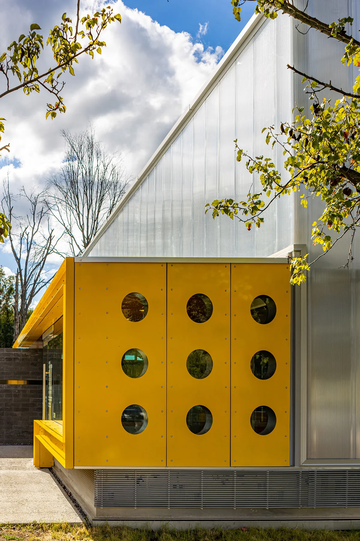 Garrison Architects Flips the Animal Shelter Inside Out on Staten Island