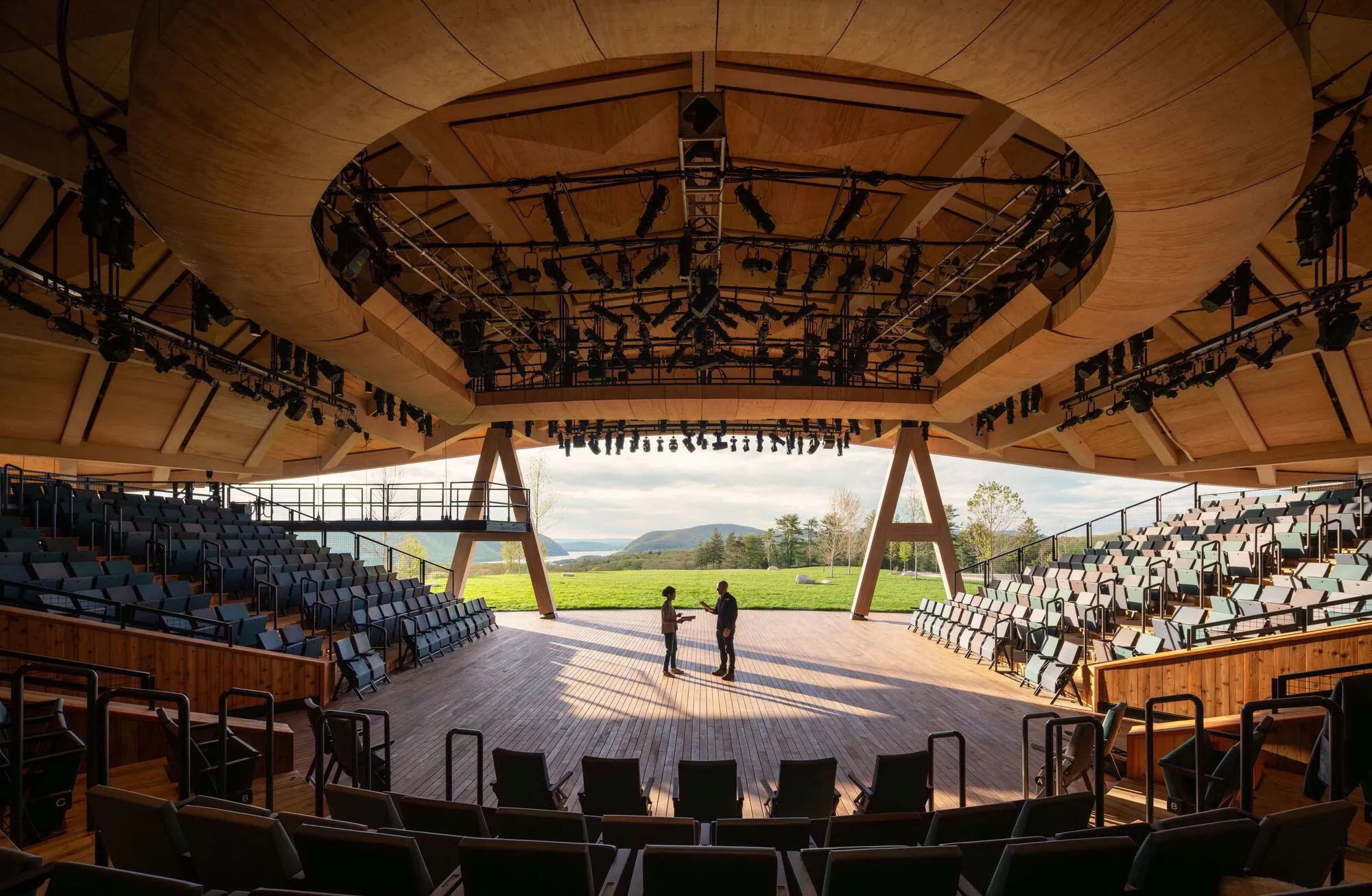 Studio Gang Gives Hudson Valley Shakespeare a Permanent Stage Framed by Mountains