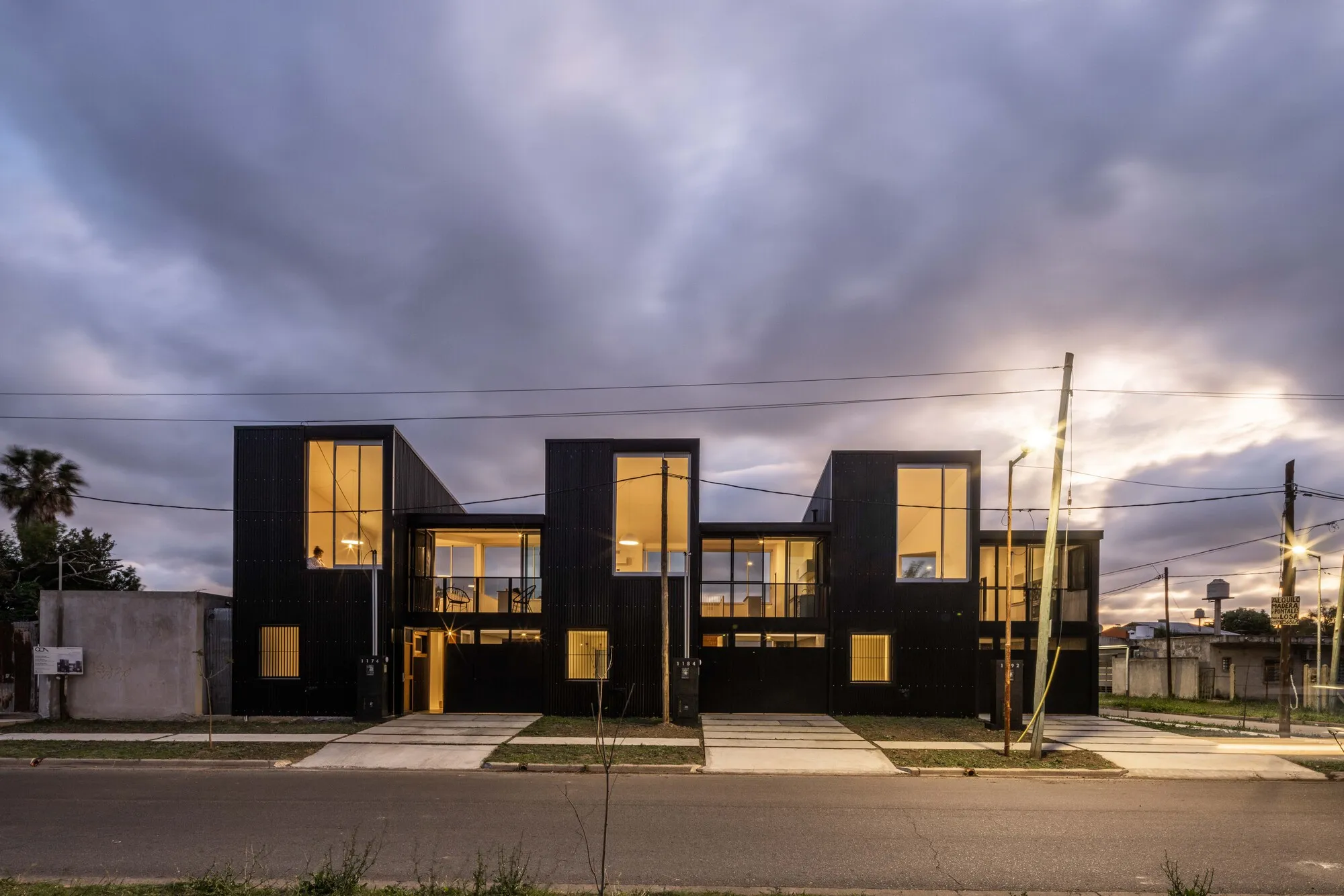 Estudio Focaccia Prieto Packs Three Steel-Frame Duplexes into a Trapezoidal Lot in Villa Elisa