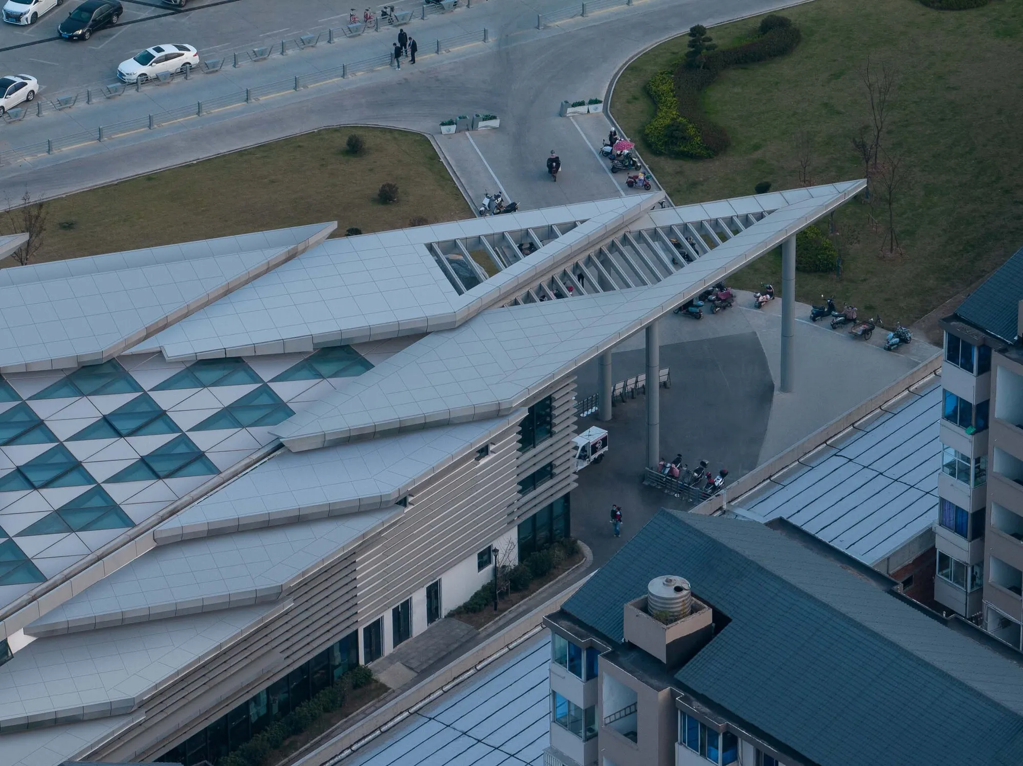 MINAX Architects Folds a Farmers' Market into a Stepped Diamond on a Triangular Wuxi Site
