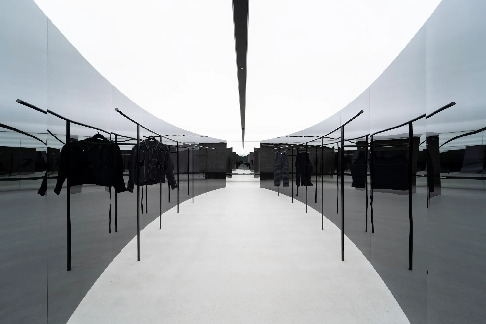 HOFFICE Wraps a Seoul Fashion Store in Four Walls That Refuse to Stay Still