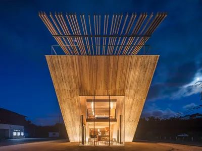 Kengo Kuma Builds a CLT Staircase to the Sky Overlooking Japan's Largest Sand Dunes