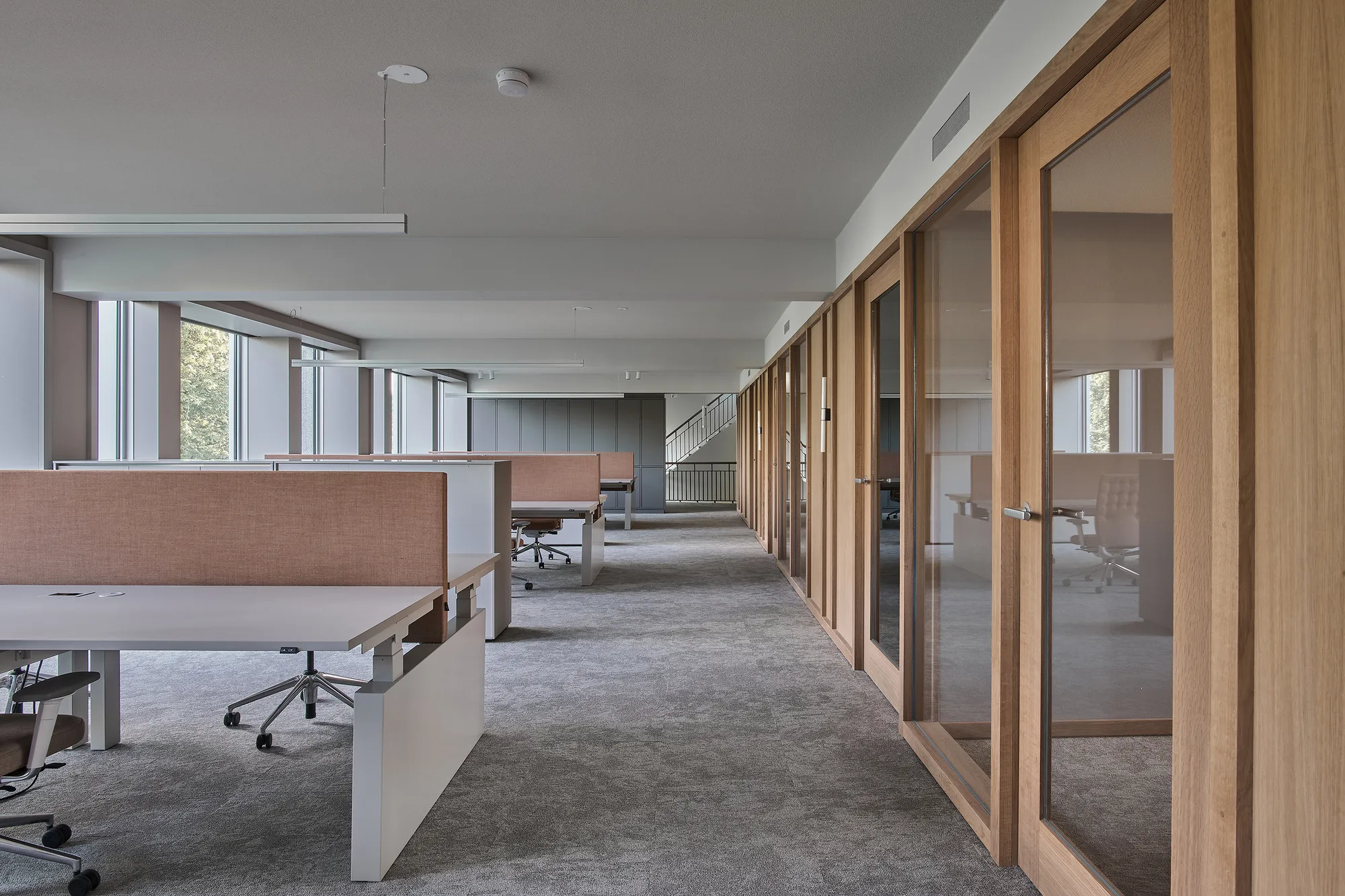 Office Winhov Revives a 1967 Arthur Staal Insurance Bank as a Refined Amsterdam Office