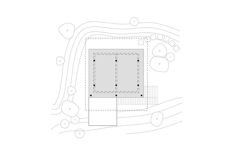 Structural plan drawing showing a grid of columns supporting the roof perimeter