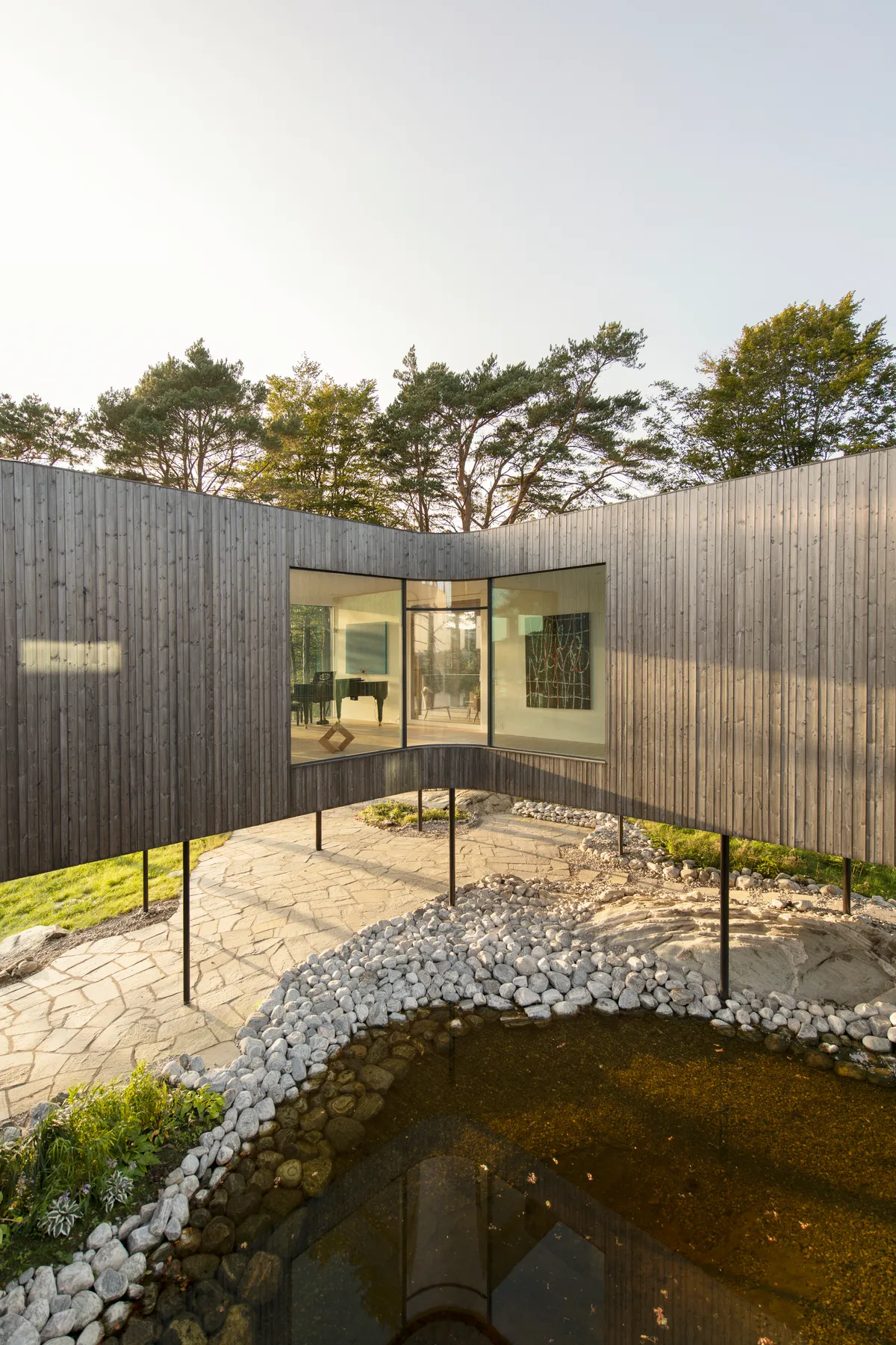 Saunders Architecture Draws a Single Line in the Air Above a Norwegian Hilltop for a Grieg Descendant