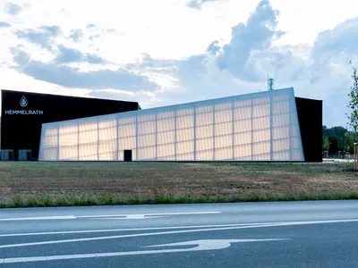 ALAS Alarcon Linde Architects Builds a Paint Factory from Timber in Rural Germany