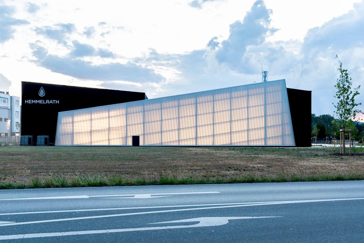 ALAS Alarcon Linde Architects Builds a Paint Factory from Timber in Rural Germany