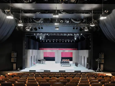 Vidic Grohar Converts a Ljubljana Industrial Hall into a Temporary Theater in Ten Months