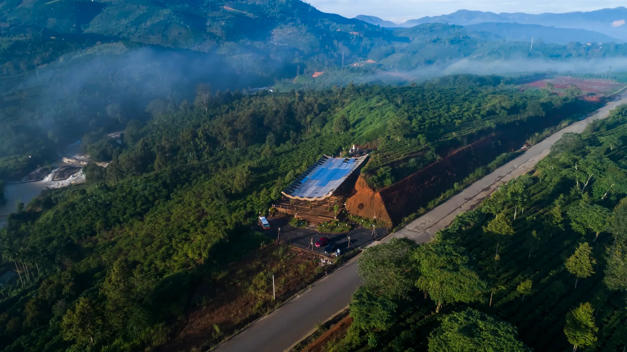 The Bloom Weaves a Hilltop Coffee Pavilion into the Highlands of Central Vietnam