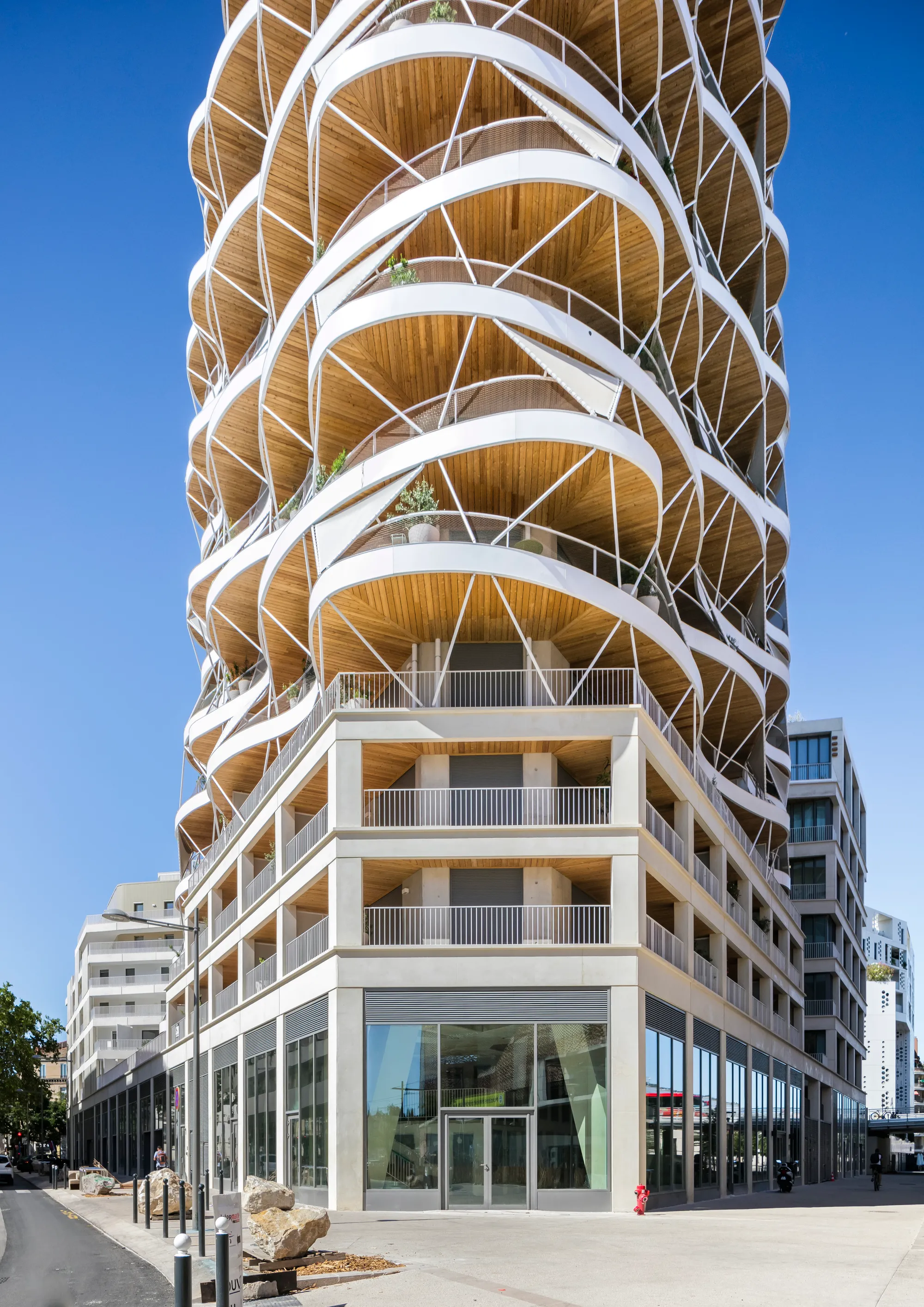 Brenac & Gonzalez Twist a 57-Meter Tower into Montpellier's Former Rail Yards
