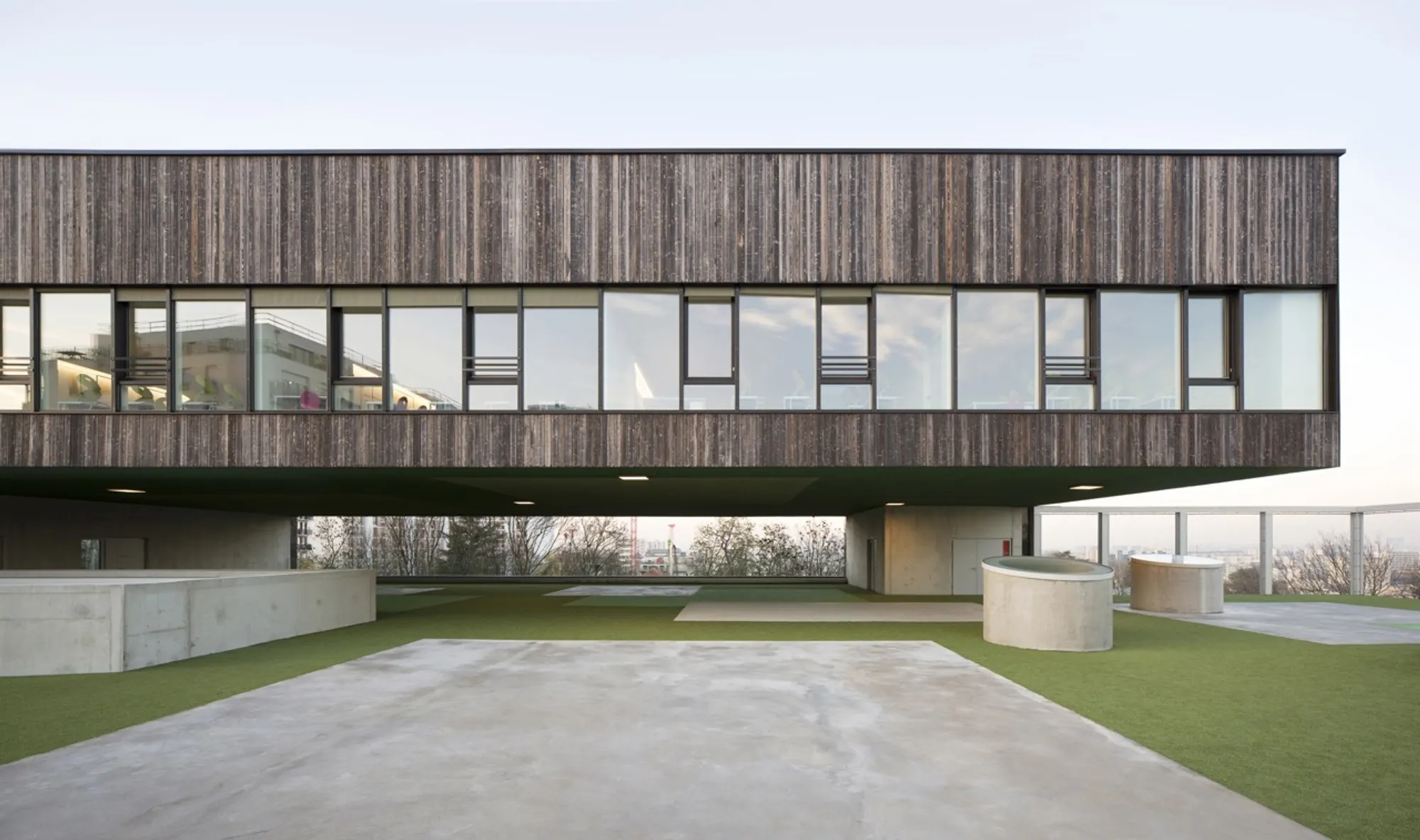 Dominique Coulon Stacks a School in Joyful Chaos on a Villejuif Reservoir Site
