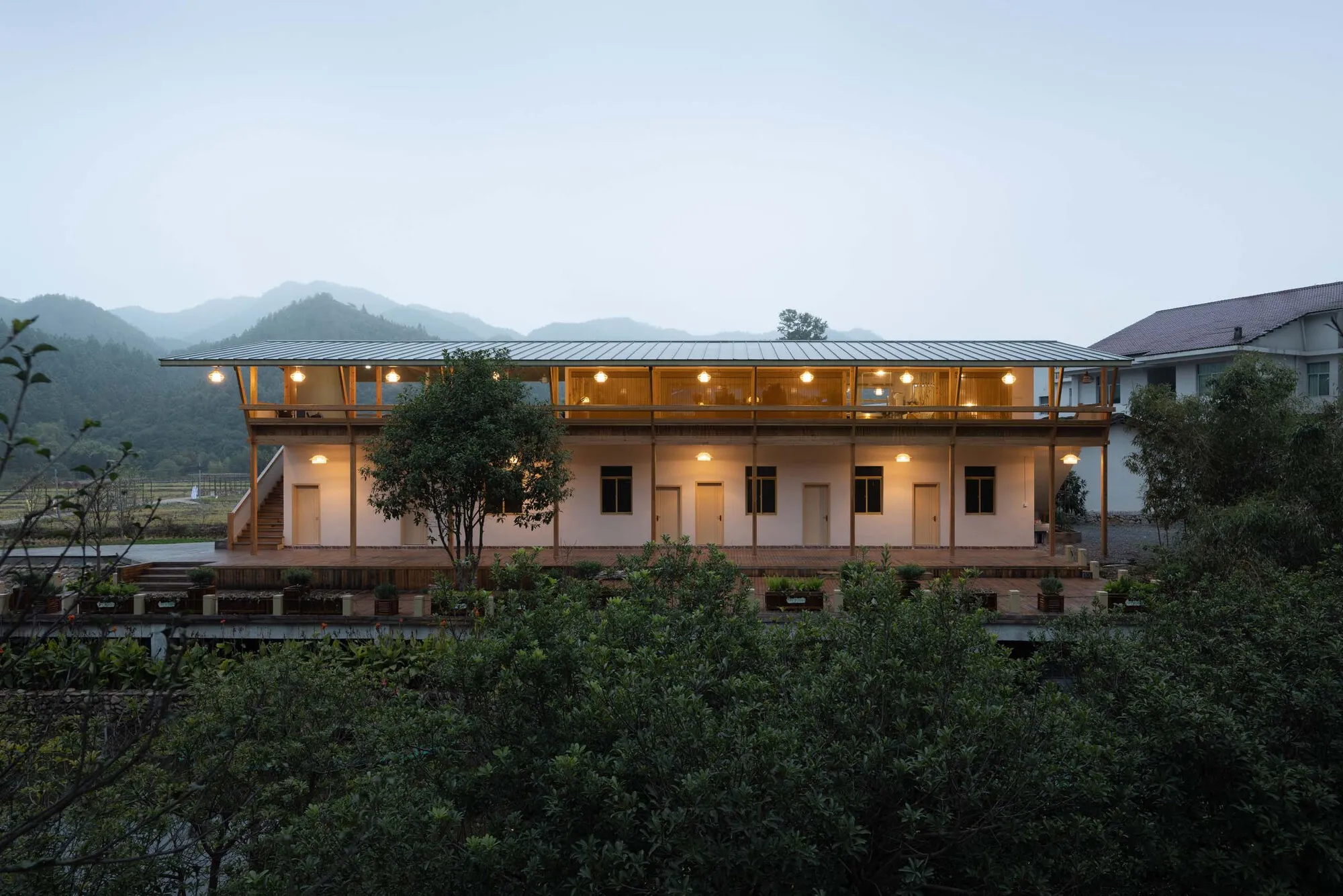 SuiPingYiLi Architecture Studio Saves a Condemned Rural Building and Turns It into a Village Courier Station