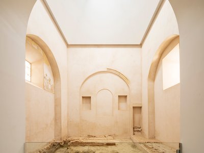 Pablo Millán Restores a Forgotten Chapel in Porcuna as a Pantheon of Light and Stone
