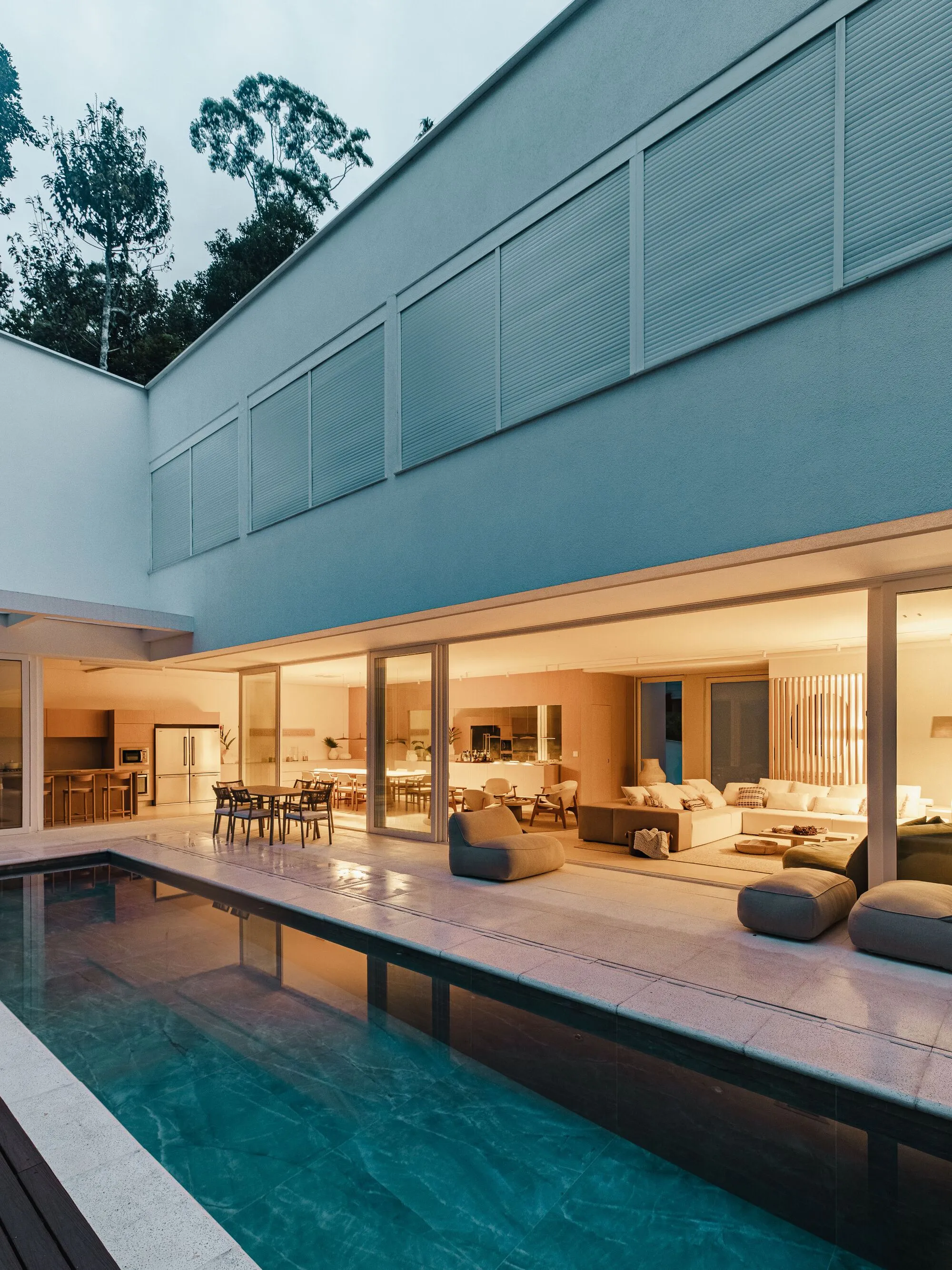 Nati Minas and Studio Rework a Modernist Retreat Inside Brazil's Atlantic Forest